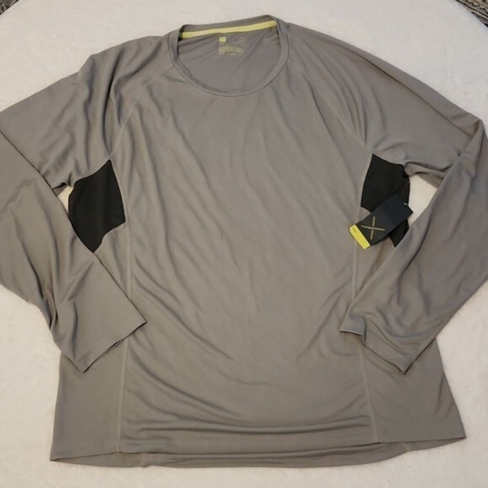 Xersion Gray Lightweight Fitted Athletic Top Mens XXL‎